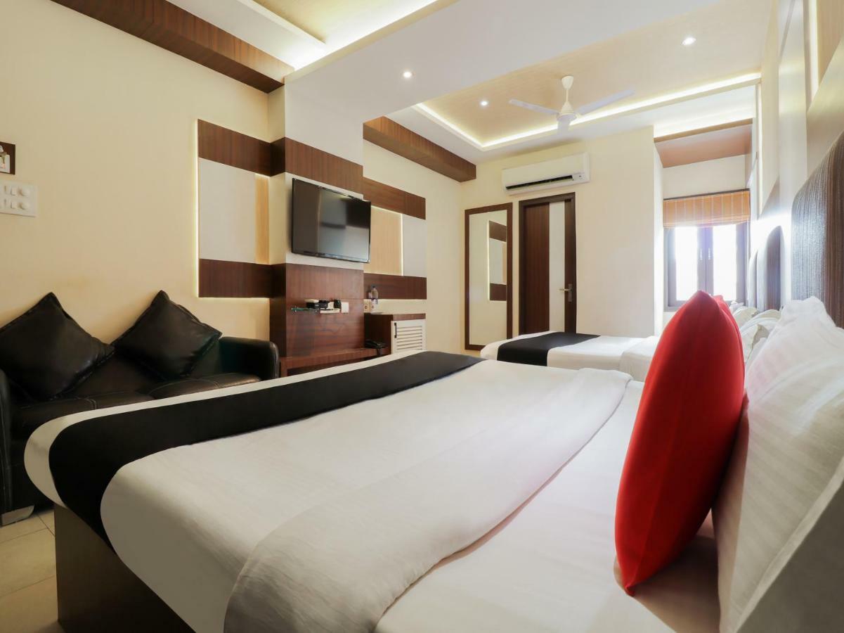 Capital O 46218 Royal Cottage Suite Канпур Экстерьер фото