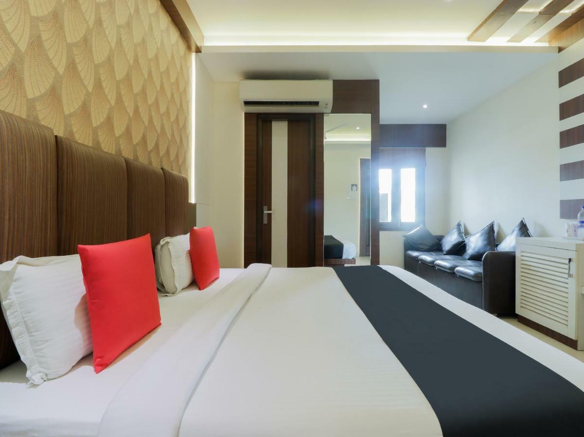 Capital O 46218 Royal Cottage Suite Канпур Экстерьер фото