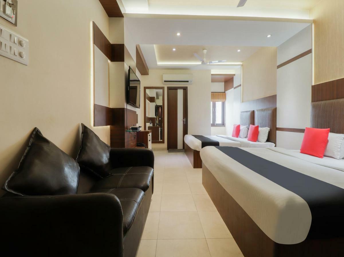 Capital O 46218 Royal Cottage Suite Канпур Экстерьер фото